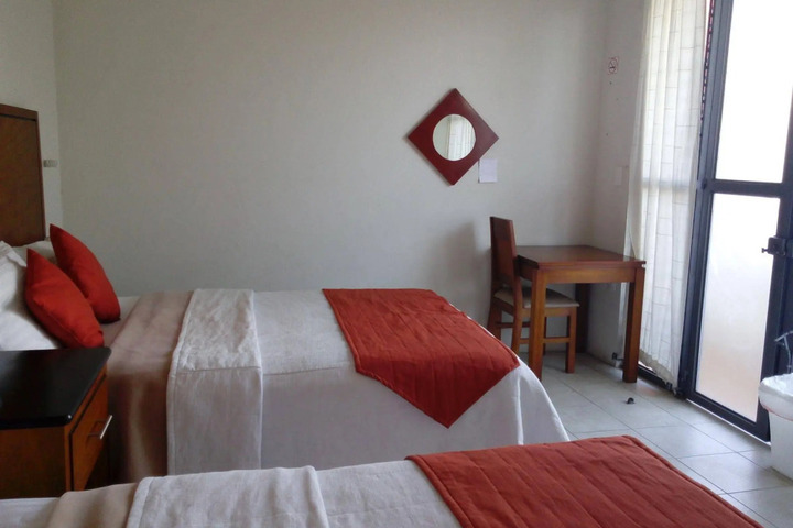 Photo 6