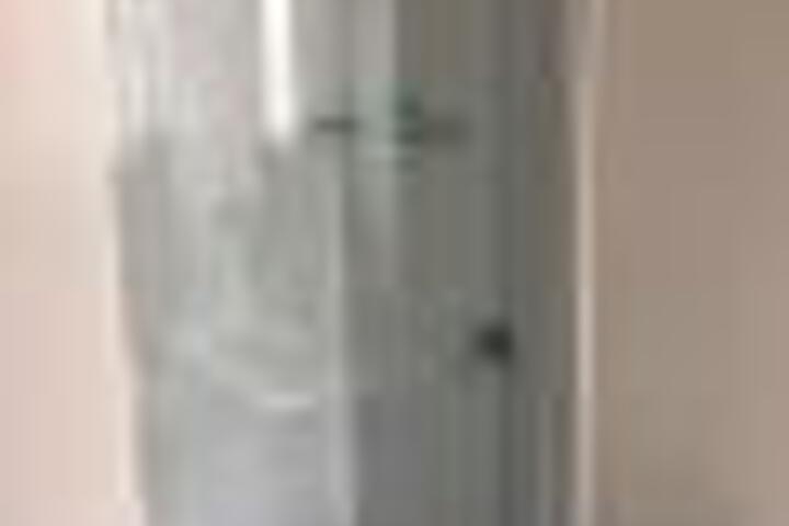 Room 146 of 161