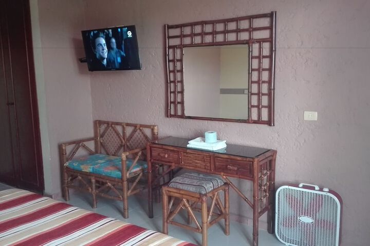 Room 13 of 52