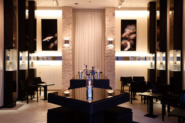 Lounge 69 of 89