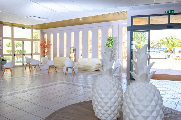 Lobby Photos