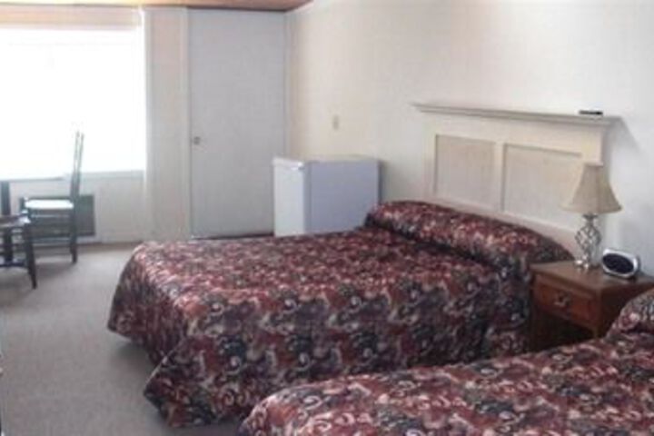 Room 16 of 44