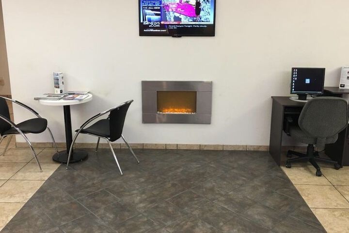 Business Center 82 of 106