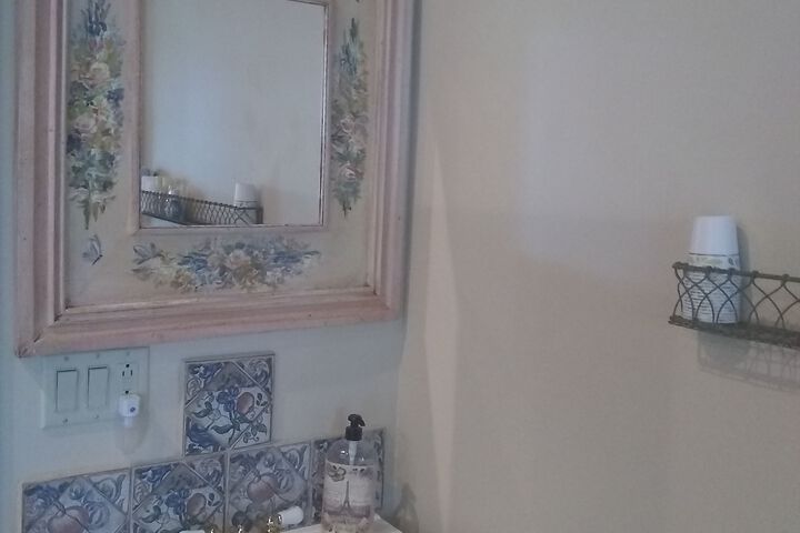 Room 4 of 24