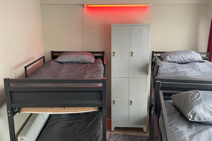 Room 89 of 126