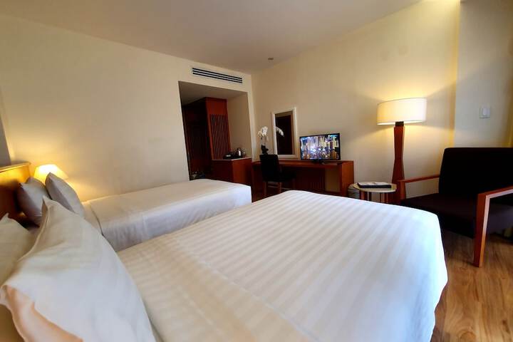 Room 7 of 50