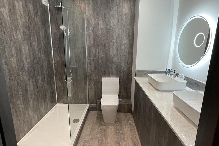 Room 35 of 56