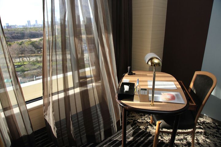 Room 4 of 152