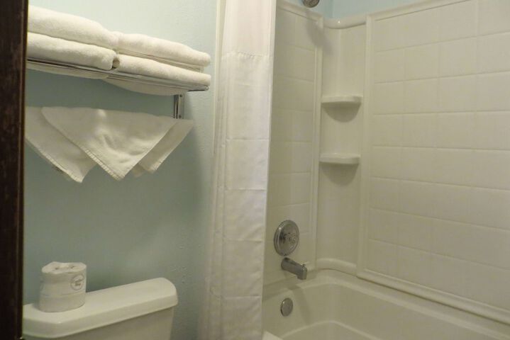 Room 26 of 60