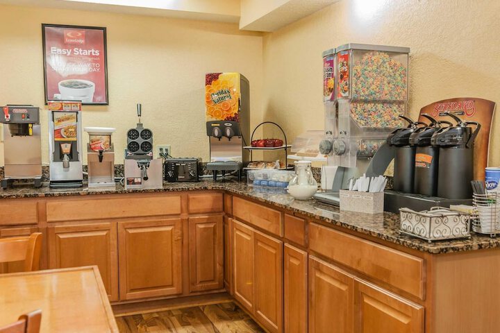 Breakfast/Coffee Service 39 of 52