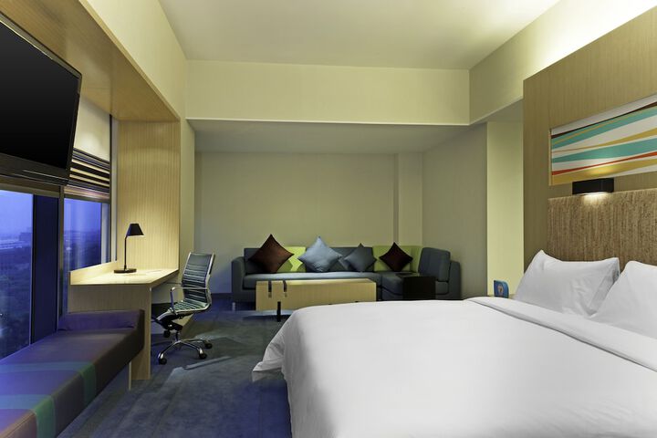 Room 7 of 56