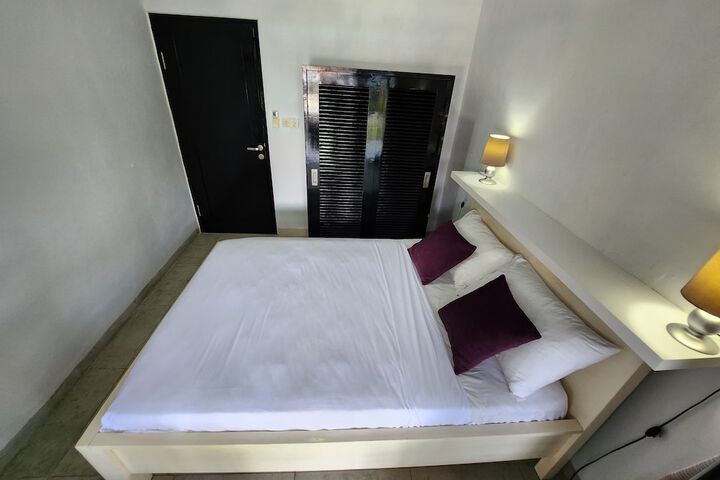 Room 16 of 111