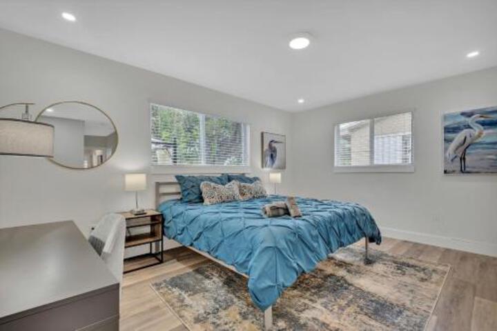 Casa Moderna Gated 4 Bd 3 Bath Home 15 Min To Beach 3041 in Miami, FL