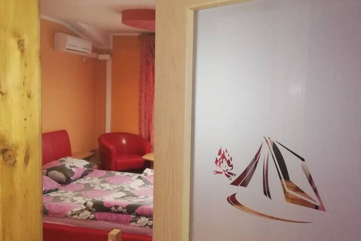 Room 12 of 54