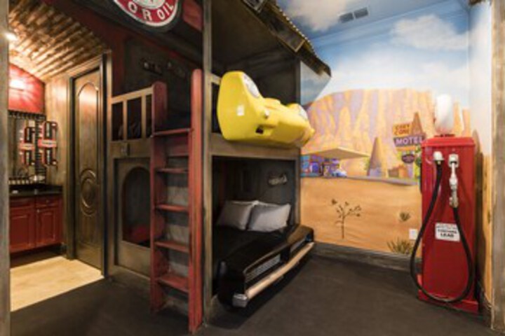 Room 12 of 50