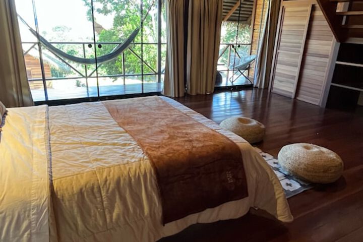 Room 8 of 13
