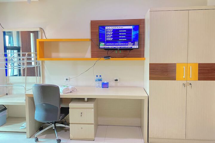 Room 15 of 32