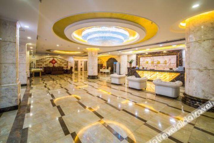 Hotel Interior 4 of 25