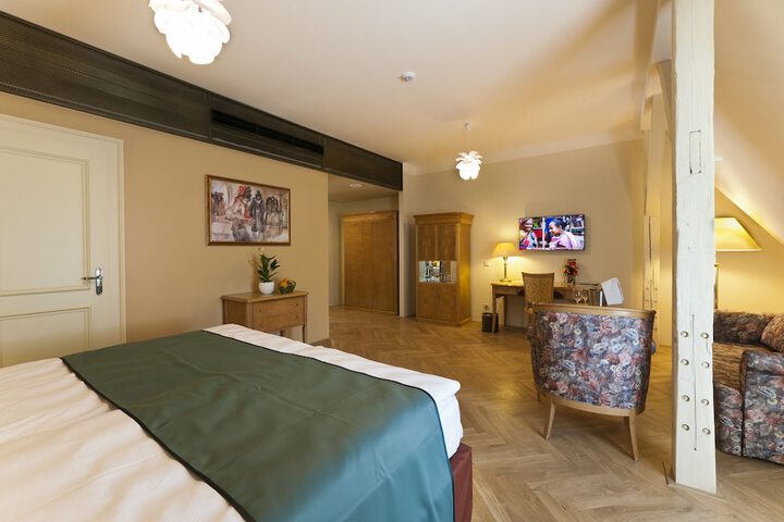 Room 19 of 82