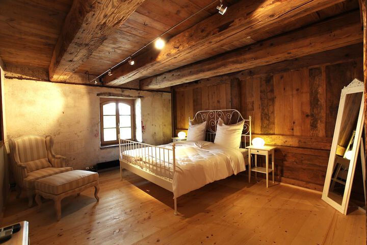 Room 14 of 70