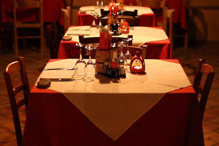 Dining 50 of 78