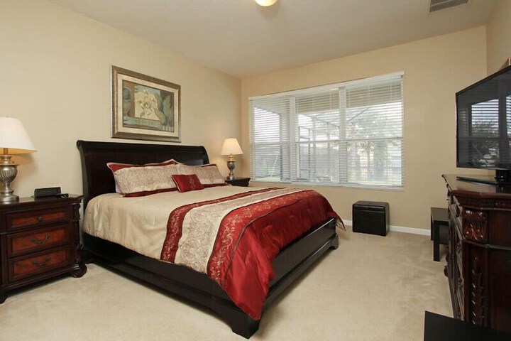 Room 5 of 26