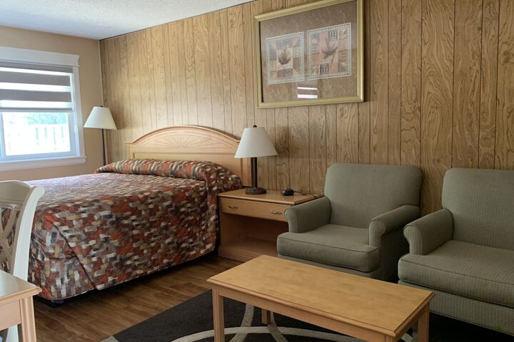 Room 33 of 63