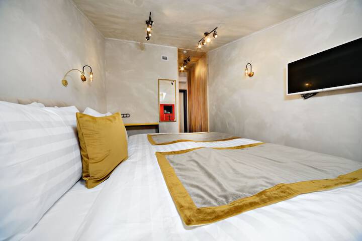 Room 55 of 83