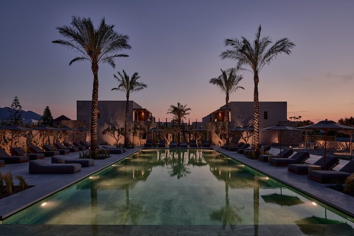 Pool 79 of 166