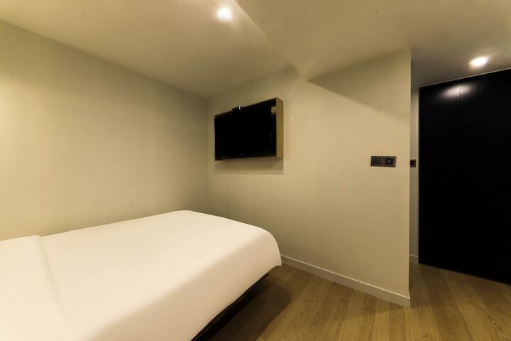 Room 36 of 56