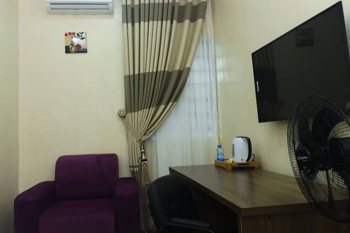 Room 7 of 26
