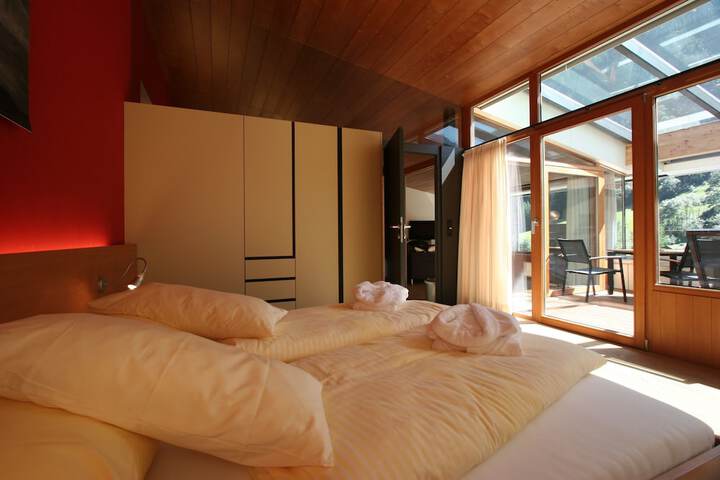 Room 13 of 91