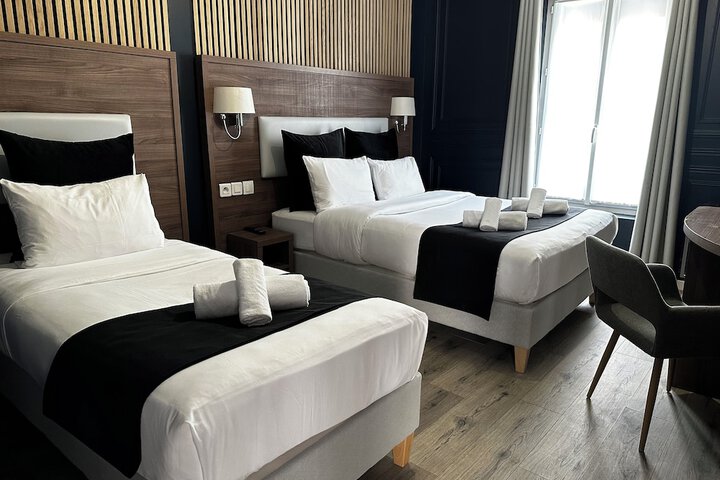 Room 7 of 38