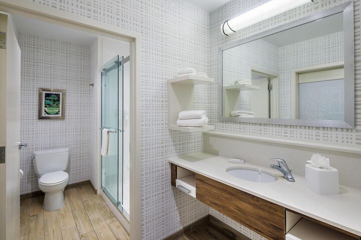 Clean Restrooms