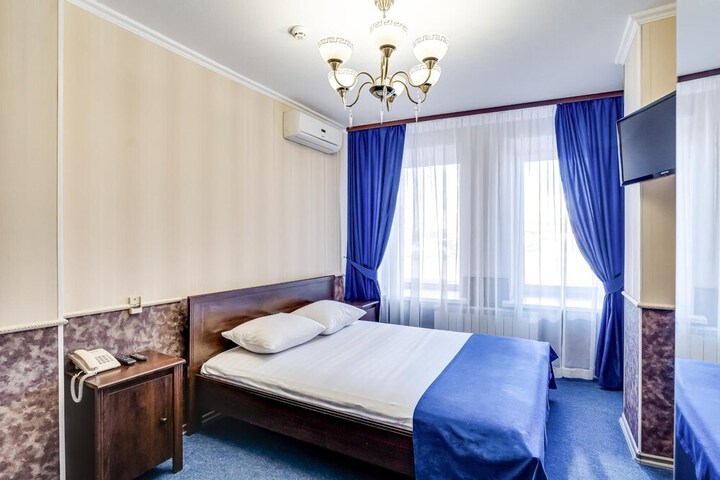 Room 17 of 35