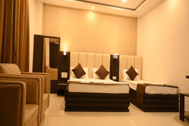 Hotel Tripti-Biswanath Chariali