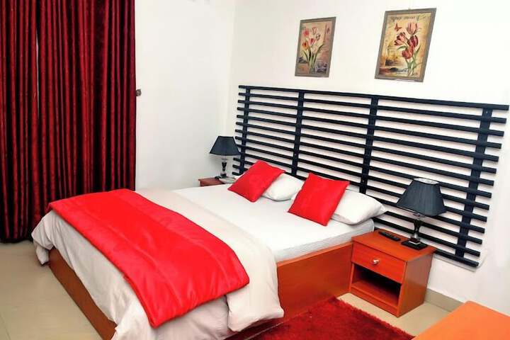 Room 6 of 49
