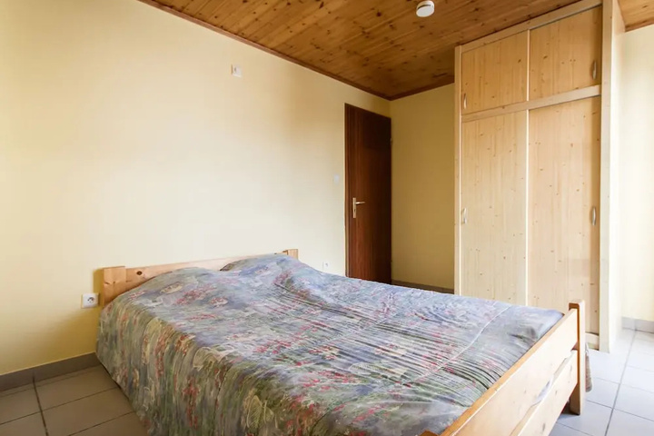 Comfy Bungalow With a Terrace in the Ourthedal