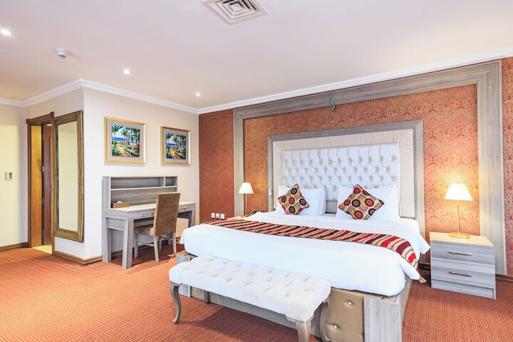 Room 12 of 84