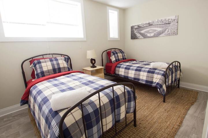 Room 6 of 26