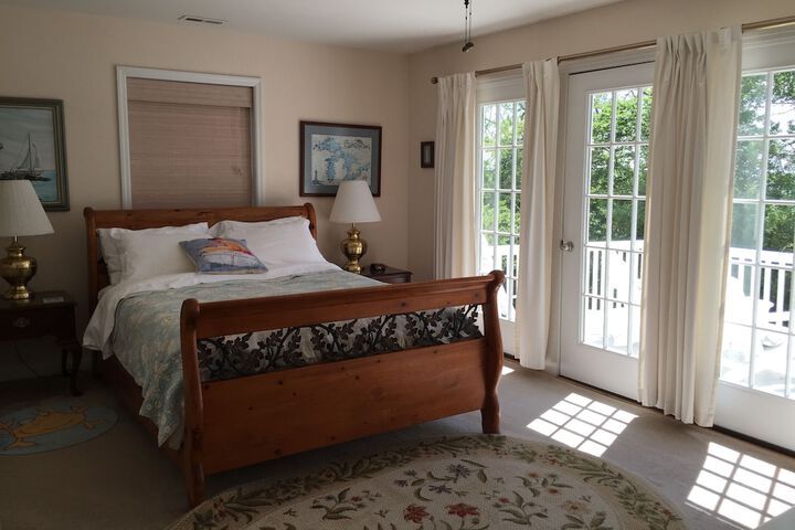 Room 3 of 27
