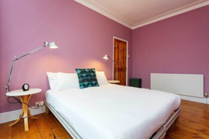 Room 12 of 21