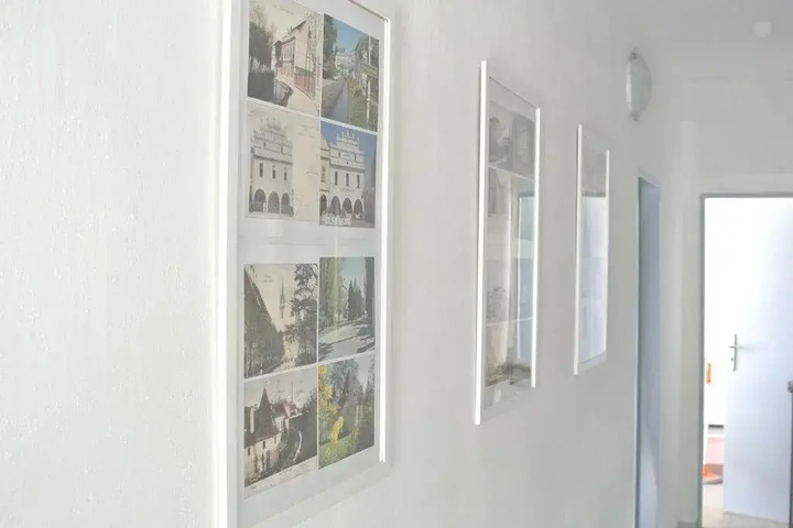 Room 4 of 17