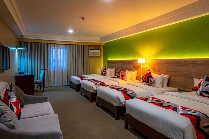 Room 10 of 51