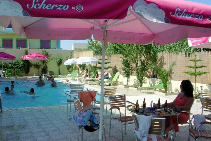 Pool 27 of 67