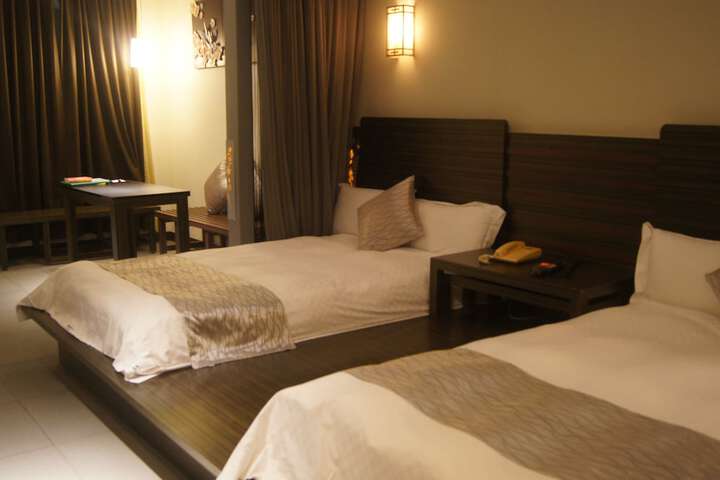Room 18 of 43