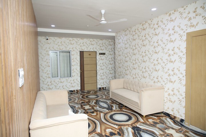 Room 21 of 50