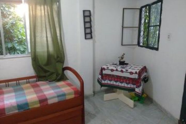 Room 12 of 20