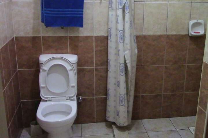 Room 10 of 31