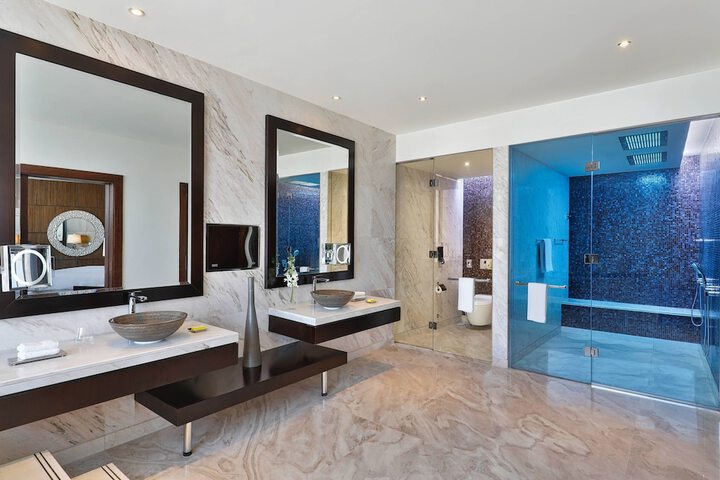 Room 46 of 120